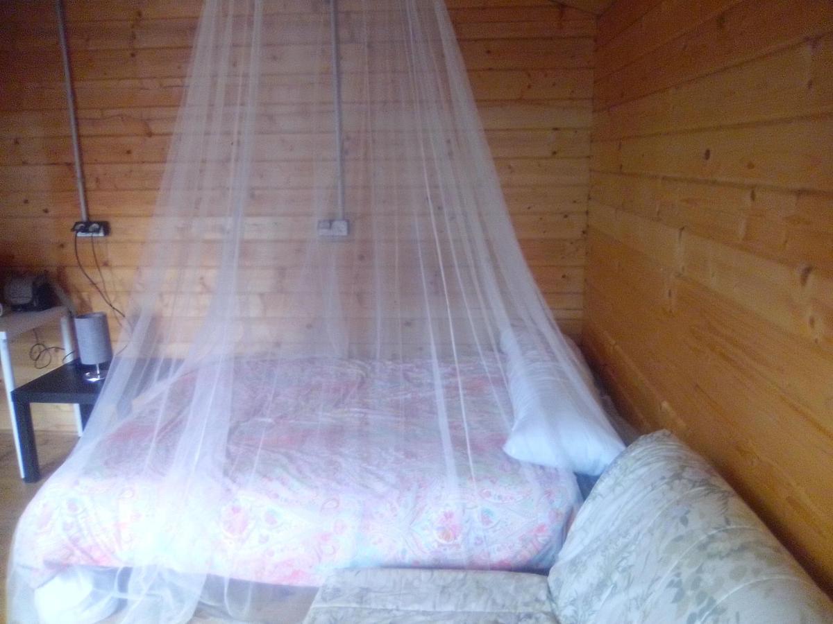 קרבלו Coruna Backpackers Hostel מראה חיצוני תמונה